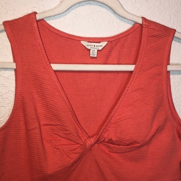 NWT Lucky Brand Coral Front Knot Peplum Sleeveless Tank Top Blouse Size Small - Picture 3 of 10